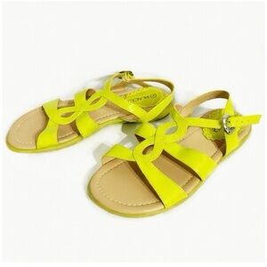 Children’s Place Faux Leather Strappy Flat Sandals Adjustable Flower Side Buckle